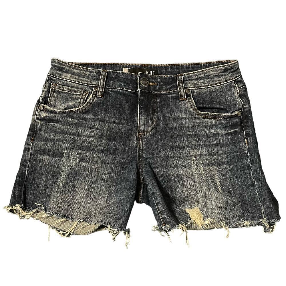 Kut from the Kloth size 2 Catherine boyfriend cutoff shorts